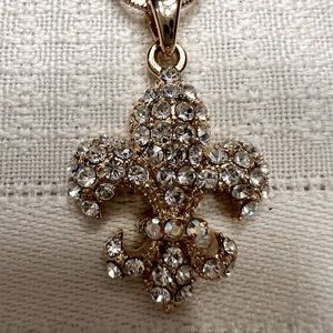 Sparkly Costume jewelry with simulated crystal pendant